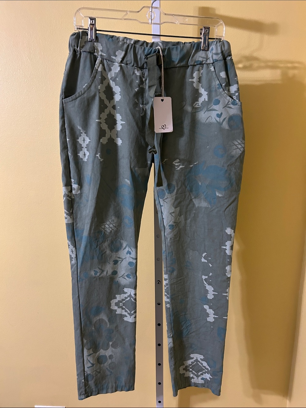 Women's Elastic Waist Printed Leggings Pants in Slate Green